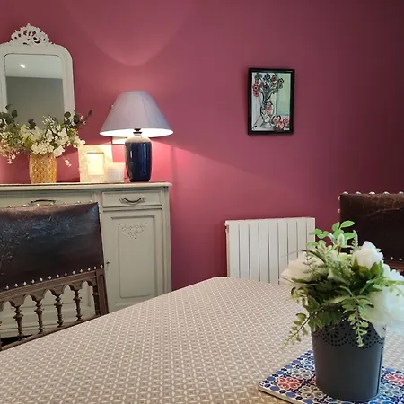 T2 Avec Jardin, Ideal - ? Pers. - Fr-1-541-208 *
