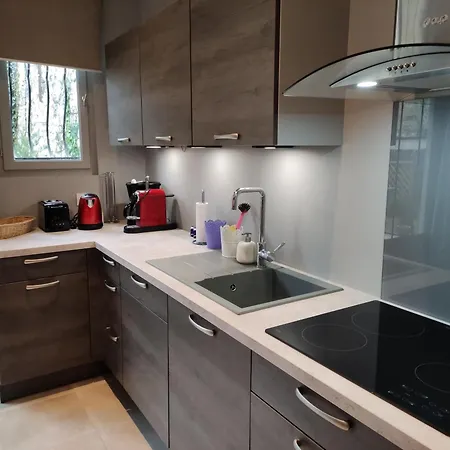 T2 Avec Jardin, Ideal - ? Pers. - Fr-1-541-208 Διαμέρισμα *
